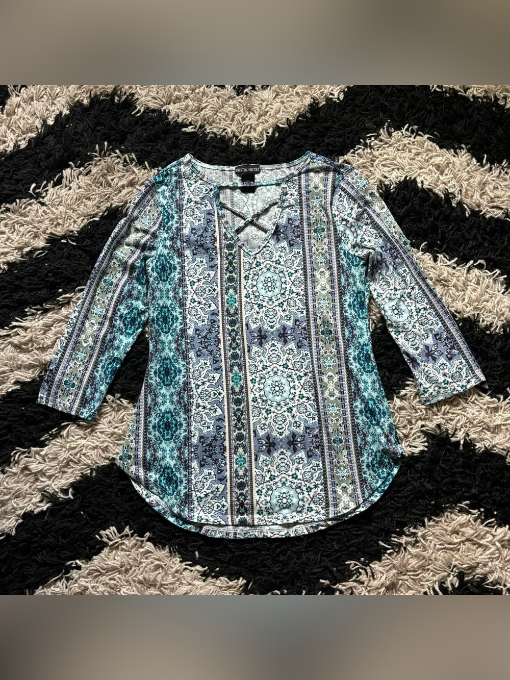 Kristin Nicole Boho Blue Multicolor Cutout V-Neck 3/4 Sleeve Top